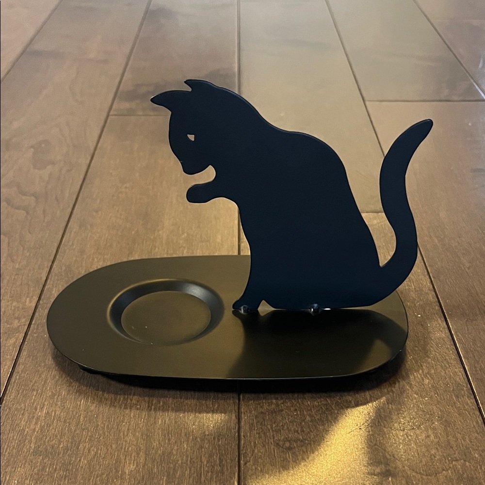 Black Cat Silhouette Metal Stand
